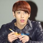 놀란 <b>표정</b>이 귀여운 남자 아이돌들