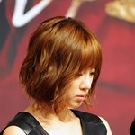 함은정은 왜이러는지
