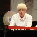 <b>손동운</b>...아...