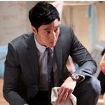 원빈과 <b>소지</b>섭중에 누가 더 잘생겼나요?