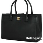 톡커님들 명품가방 눈좀 빌려주세요