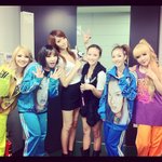 뱅 앞머리 만든 <b>박봄</b>