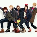 아이돌들의 훈훈한 <b>단체사진</b>