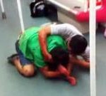 지하철 자리놓고 노인과 <b>청년</b> 끔찍한 혈투...