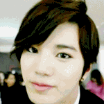 <b>성종</b>이는 윙크를 참 많이하는거 같아