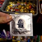 어떤 콘돔에 새겨진 문구