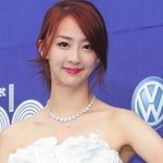 <b>기린</b>돋는 길다란 목의 연예인