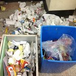 @시험 끝나고 <b>여중</b> 쓰레기통의 상태. (사진有)@