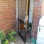 이웃집남자가 집을 다 <b>박살</b>냈는데... 이럴경우 법적으로 어떻게....