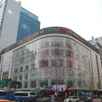 패션의 이슈 ~ 롯데백화점 영플라자의 변신 !!