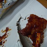 땅x치킨 이물질 같은게 나왔네요.