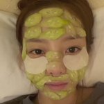 스스로 피부<b>관리</b> 하는 연예인들