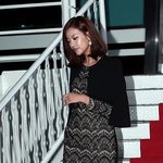 너무 하얗게 얼굴 화장해서 목 색깔이랑 차이 대박나는 <b>오연서</b>