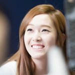 <b>정자</b>매는 웃는게 닮았어요...