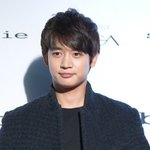 순정 만화 찢고 나온듯한 남자 아이돌