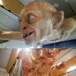 뉴질랜드 웰링턴 공항에 12m 초대형 골룸이 떳다!!!