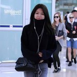 오늘따라 얼굴이 더 커보이는 수영 코디