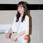 꿀이 흐르는 거 같은 <b>임수정</b> 피부