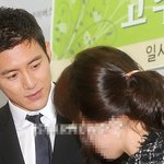 얼굴에서 <b>세월</b>의 흔적이 보이는 고수 최근;