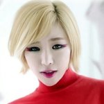 <b>솔로</b>로 나와도 대박치는 아이돌