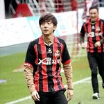 축구장에 간 로이킴 최근ㅋㅋ