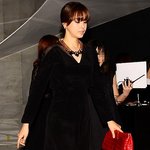 얼굴이 낯설게 느껴지는 이하늬.. 원래 좀 비대칭이었나?