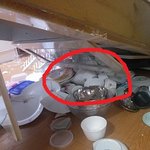 싱크대 <b>찬장</b>에 깔린.. 저희엄마좀 도와주세요 (사진있습니다..)