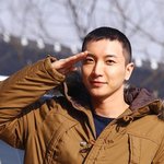 친한 오빠 <b>병문</b>안 가야지~  무슨 잠옷을 입을까?