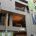 여동생이랑 <b>명동</b> 갔다가 목격한 유아인