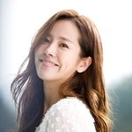 한국의 오드리 햅번 한지민, <엔딩노트> 내레이션 재능기부 화제...