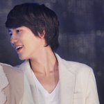 다리 <b>저려</b>…