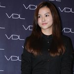 과감한 패션도 잘 어울리는 김윤혜, 모델 같아!