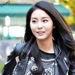 <b>유이</b> 요즘 계속 보인다 했더니,,,,
