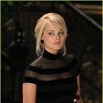 레오나르도 디카프리오 새여친이라는 22살 마고 <b>로비</b>