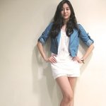 힐 없이도 굴욕없는 몸매의 아이돌들