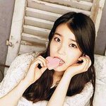 (비교샷有)아이유하고 <b>젤로</b>하고 묘하게 닮았네요..?