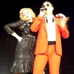 <b>마돈나</b> 콘서트에 초청 받은 싸이;;;;;;