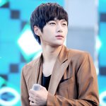 얘보다 못생긴 남자들은 집에서나오지마