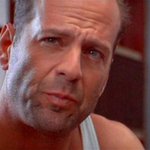 우리를 설레게 한 액션 품은 경찰 영화들