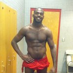 상체만 근육 키워서 흑인체형 <b>처럼</b> 되고 싶네요