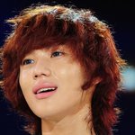 컬러 <b>렌즈</b>가 어울리는 남자 아이돌 멤버들