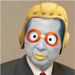 제 딸한테 뽀로로를 <b>보여</b>줬는데 울고불고 난리났네요 왜 그런거죠?