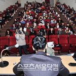 박정민 사인회 현장 사진 모음