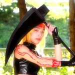 이 <b>얼짱</b>남 유명한 사람이야?