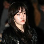 거대 까마귀 같은 <b>임수정</b>