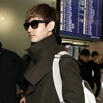 최강창민&amp;<b>닉쿤</b>&amp;정용화, 요즘 아이돌 대세는 하얀 백팩 스타일??