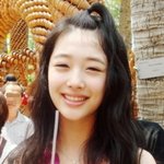 <b>여자</b> 아이돌 <b>멤버</b>들의 귀여운 사과 머리