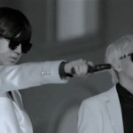 한국에서 쓰레기 취급받는 가수의 작사,작곡 그리고 콘서트