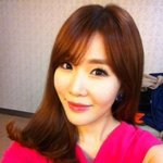 강민경 급으로 예뻐<b>지고</b> 있는 이해리