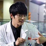 진짜 <b>의사</b> 포스가 나는 연예인